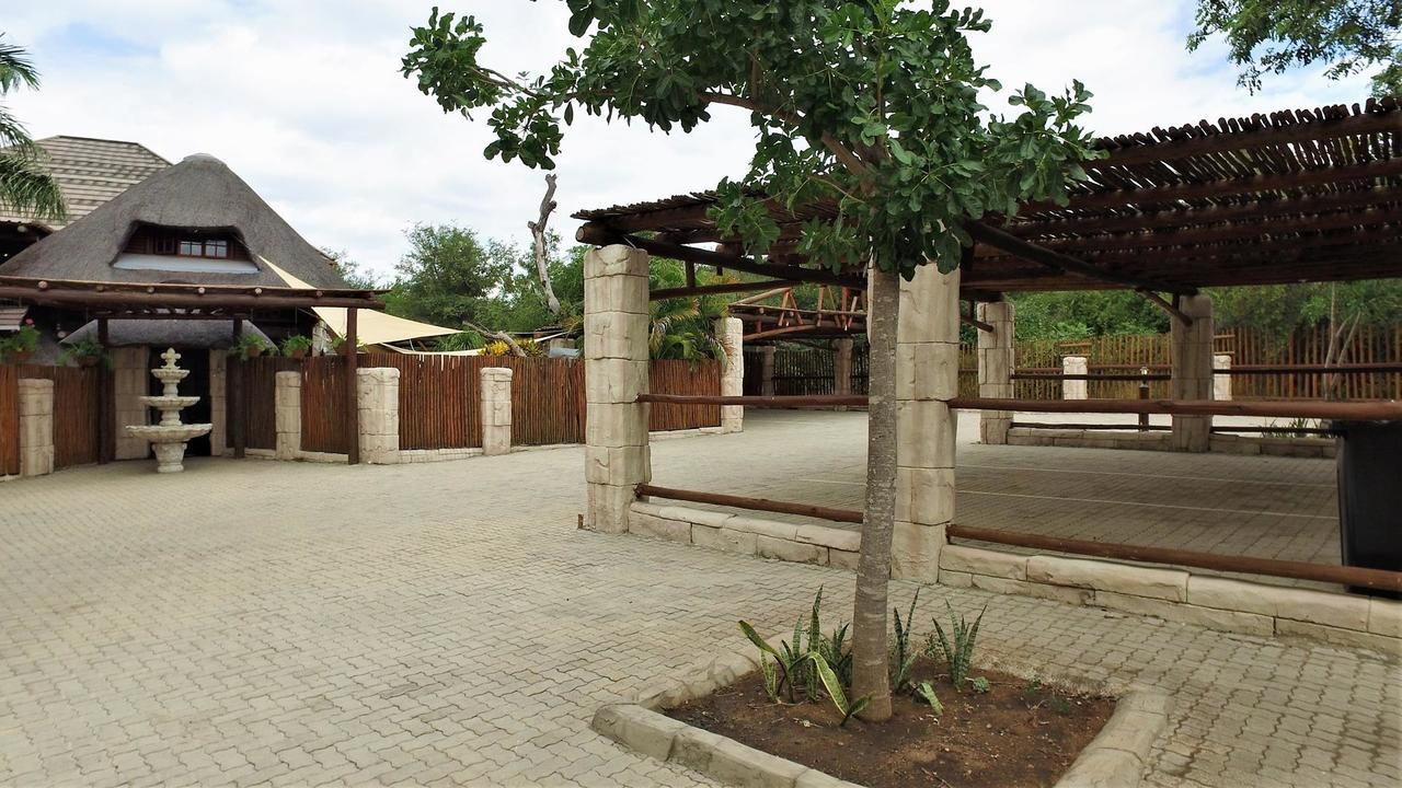 Beyond The Boma Boutique Guesthouse Marloth Park Eksteriør billede