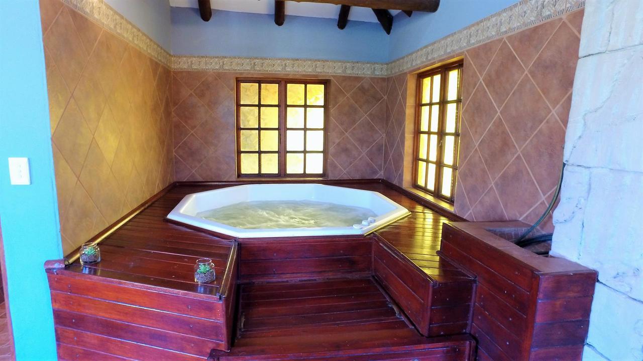 Beyond The Boma Boutique Guesthouse Marloth Park Eksteriør billede