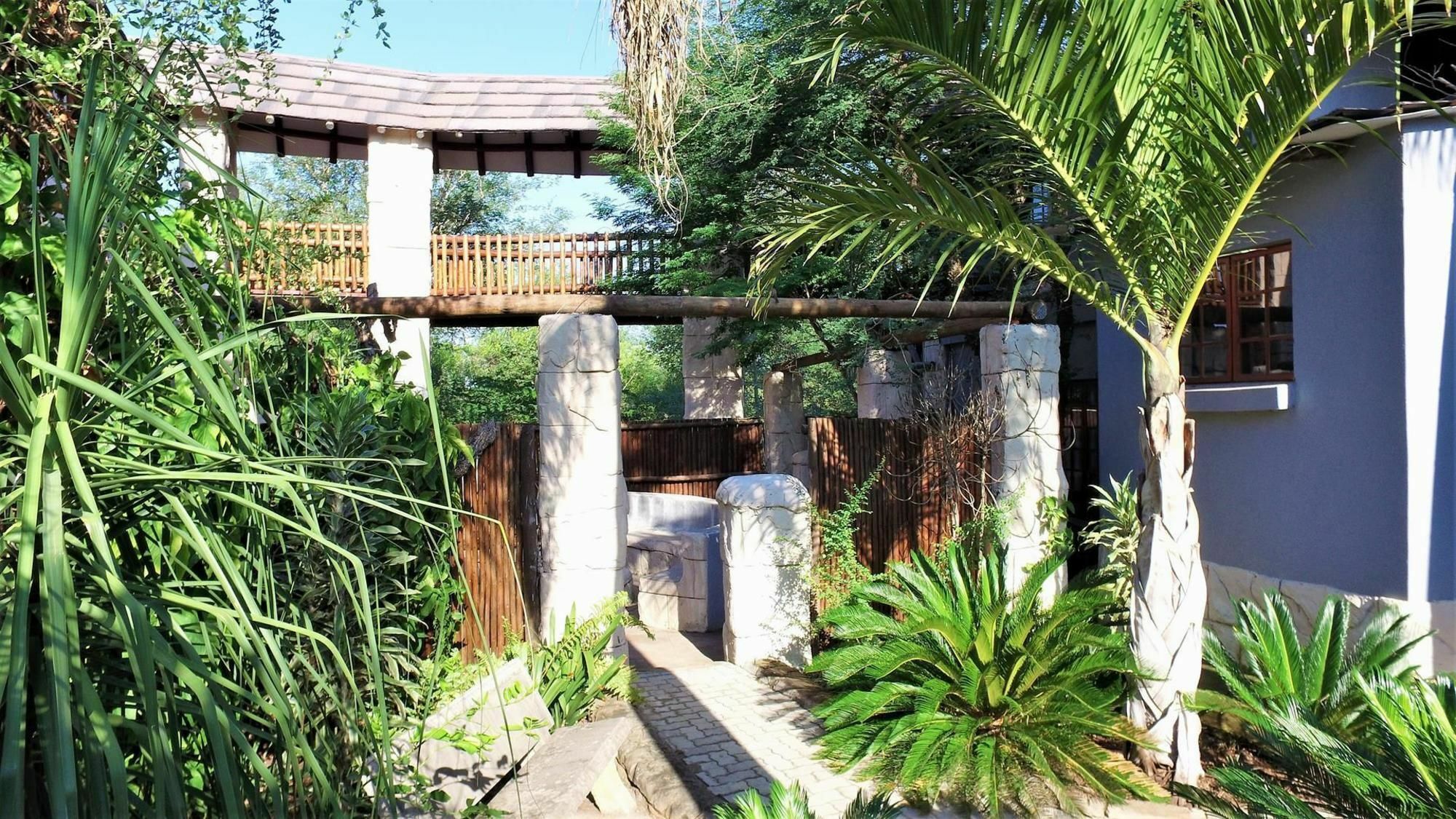 Beyond The Boma Boutique Guesthouse Marloth Park Eksteriør billede